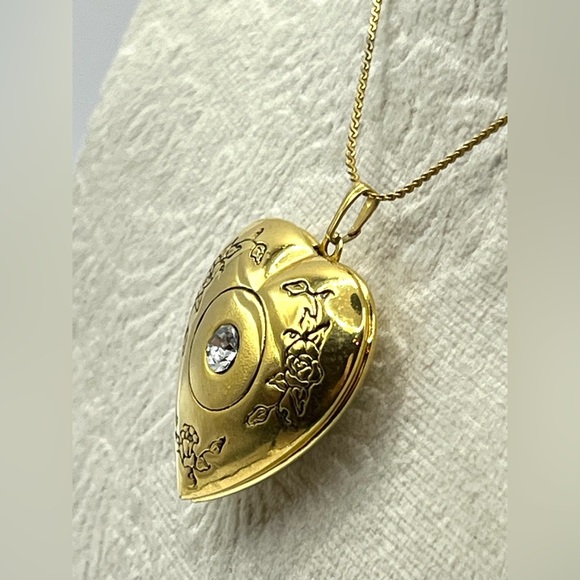 Elegant Gold Heart Pendant Necklace with Etched Floral and center Rhinestones - Picture 7 of 12